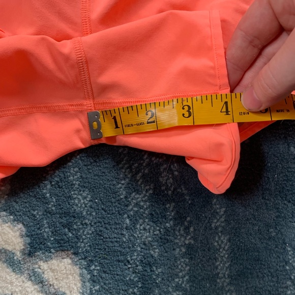 Lululemon shorts - Picture 5 of 8